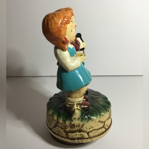 Vintage Made In Japan Working Resin Music Box With Boy And Girl - Picture 3 of 7